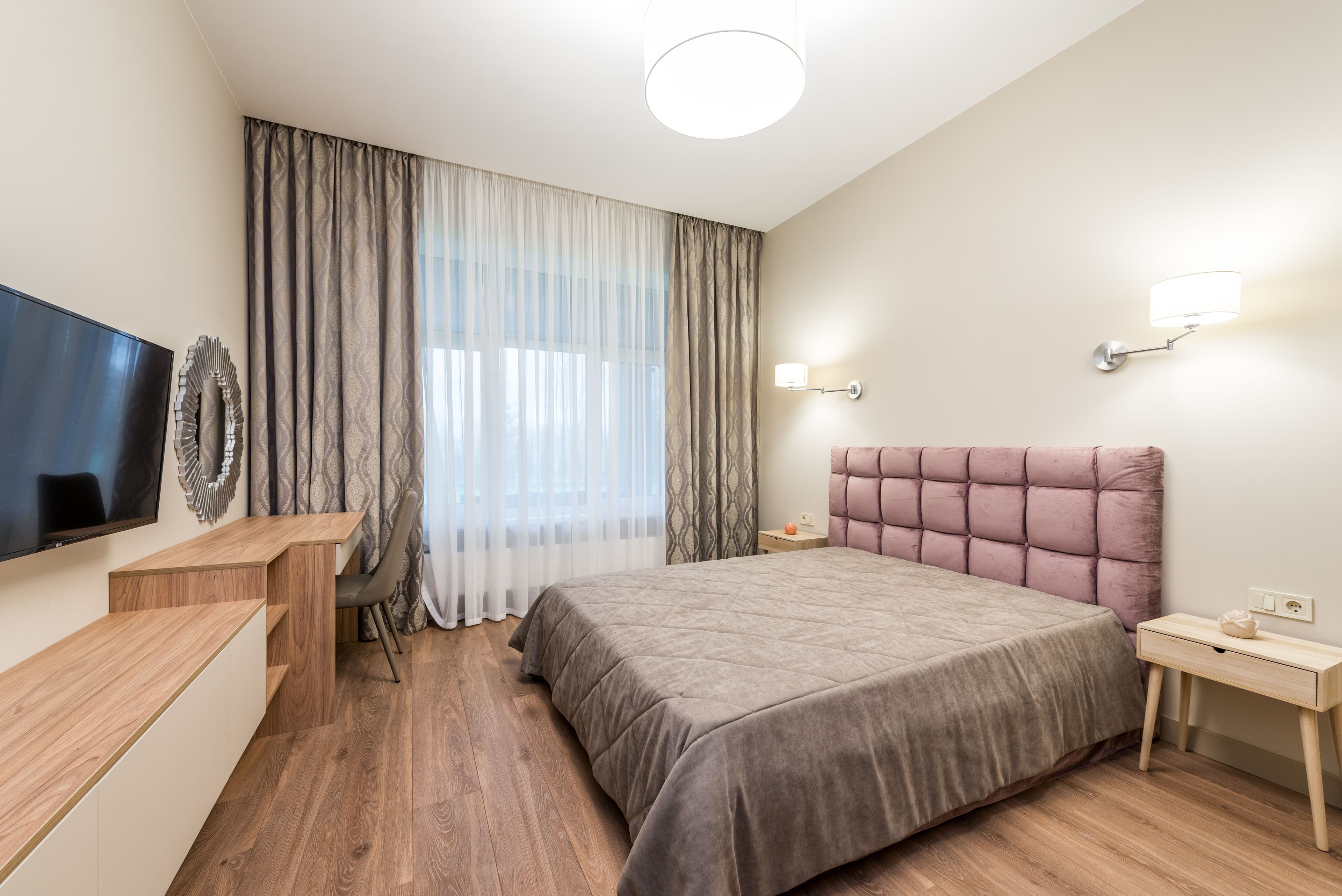 Residence 21B at Riverside Tower, photo 2